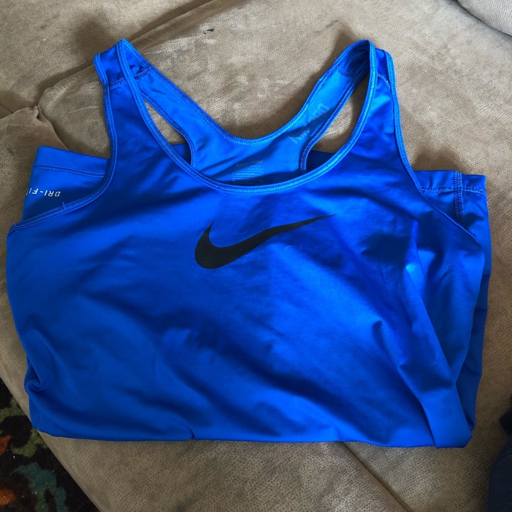 Nike tank